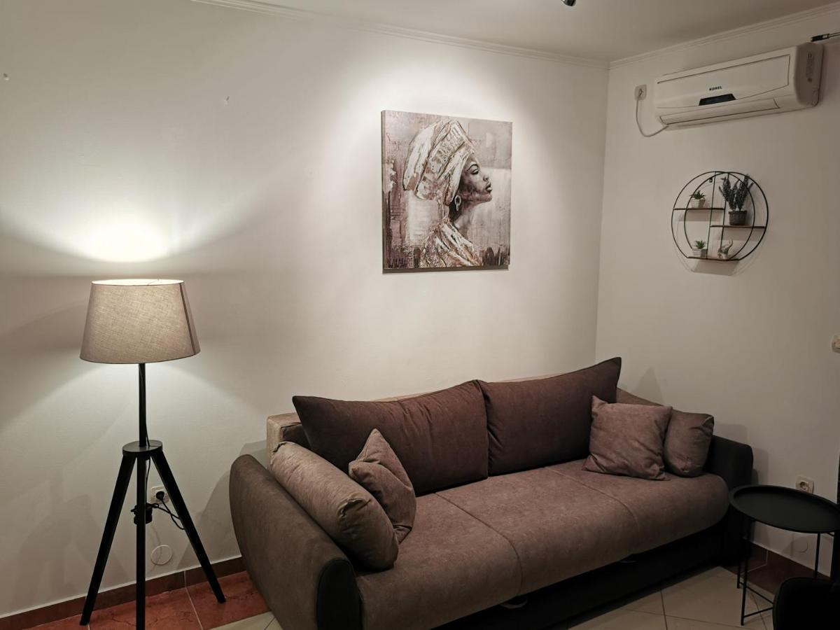 Apartmani Prova Tisno Exterior photo